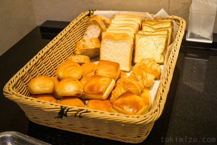 たくさんのパン